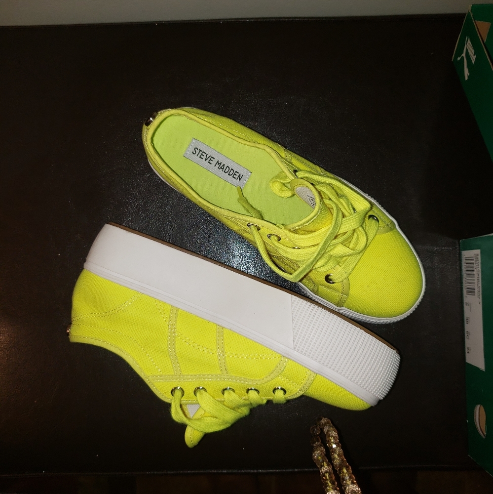 *NWOT*Steve Madden Neon Yellow Platform Sneakers